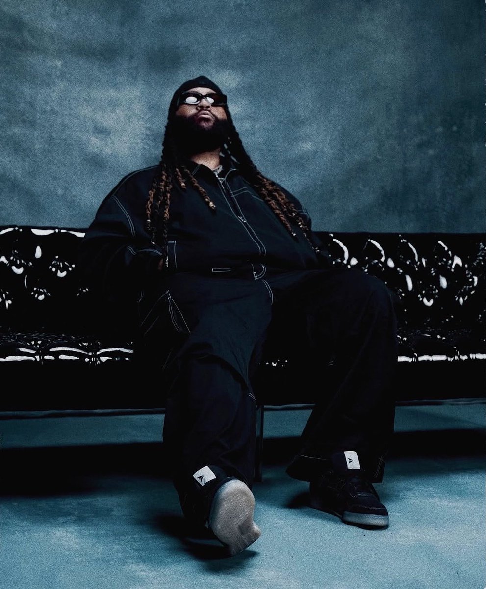 PARTYOMODirect's tweet photo. Born Classic. Worn For Legacy.
@Reebok x @partynextdoor https://t.co/j11OIgEsR4