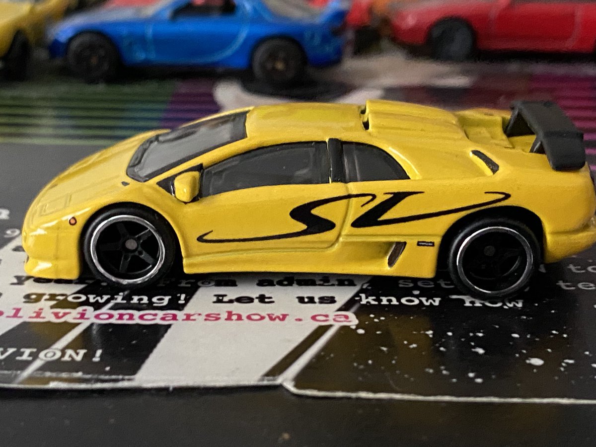 SamuraiWesley's tweet image. Looking around of this details of my Diablo SV.
#lamborghinidiablosv #Hotwheelspremium #hotwheelsboulevard