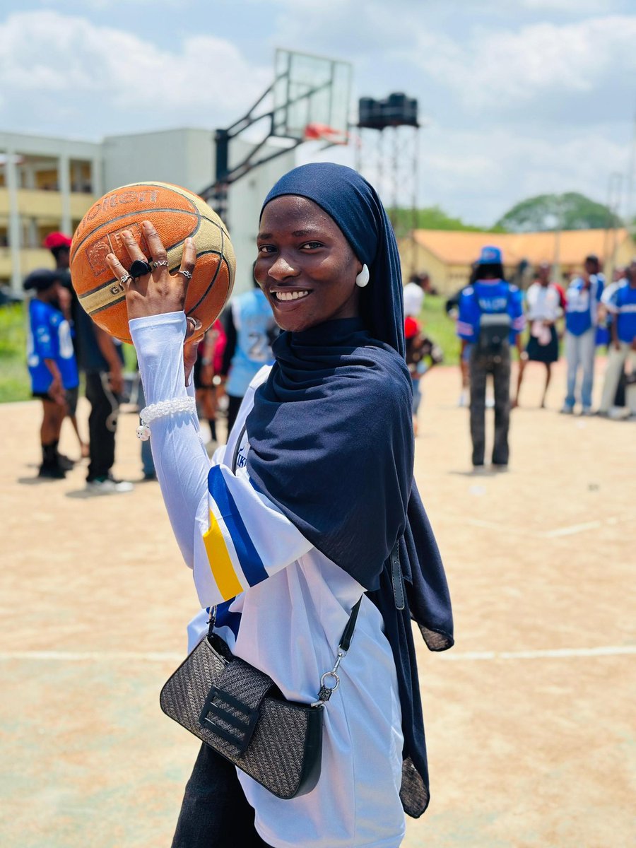 Sotunde Zainab tweet media