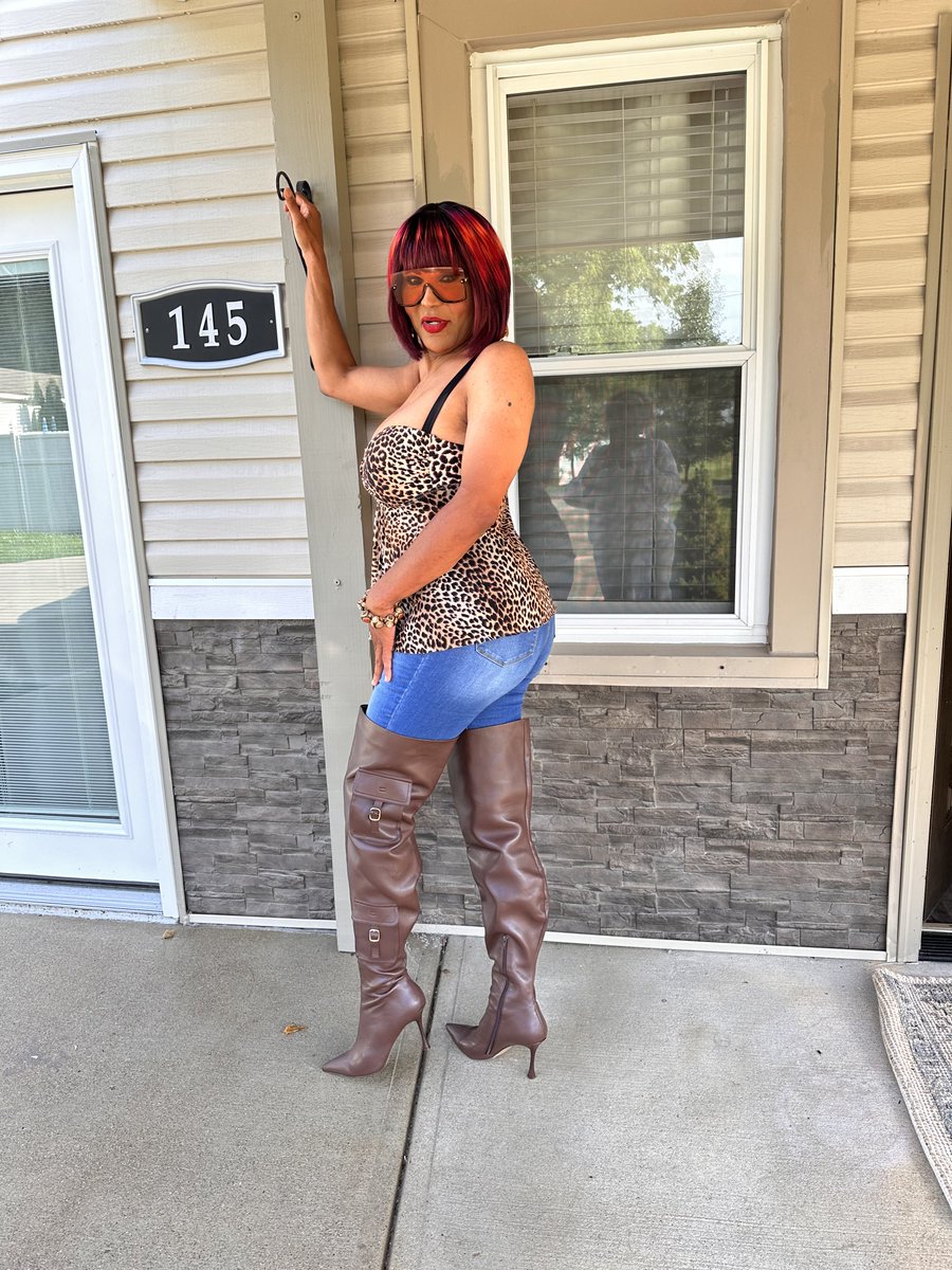 Flame Monroe tweet media