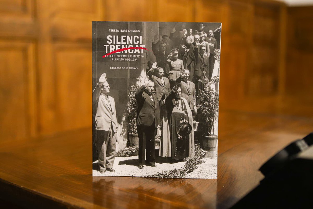 📸 Presentació de “Silenci trencat” de <a href="/teresaibars/">teresa ibars</a> pel <a href="/SEGREcom/">SEGRE</a>!

Ara que ve Sant Jordi (i també tot l’any) regaleu llibres!