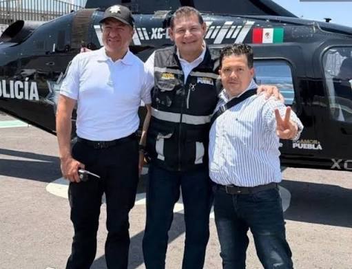 ★·.·´HeChIzErO`·.·★ tweet media