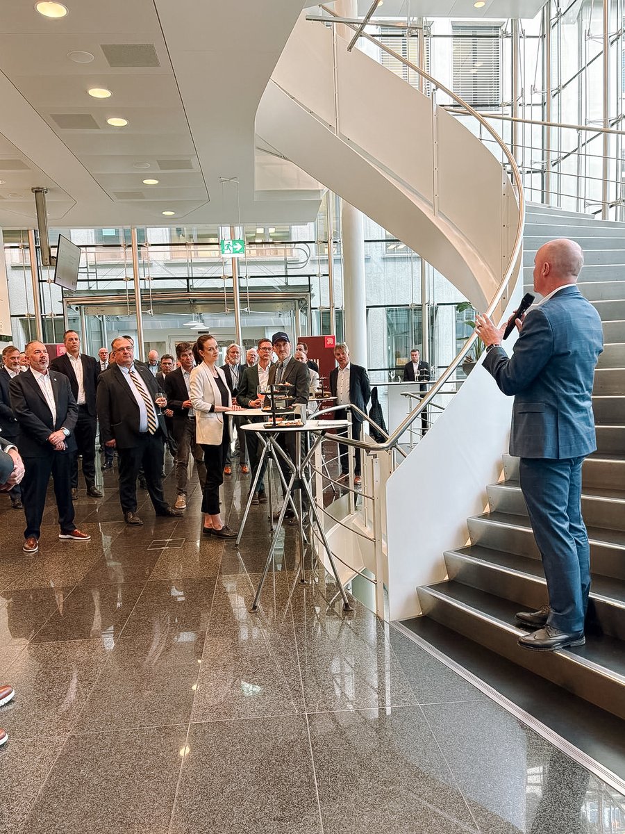 Governor Cox tweet media