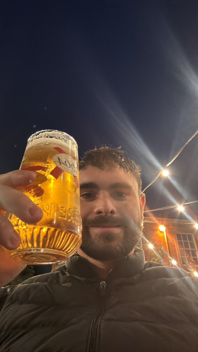 B5s 7-2 Baggies

New season, new admin. Starting as we mean to go on. 7 lads available.. can tell summers round corner #ladsANDlager. Cockers still retarded #holyairball.

<a href="/Jt_hunnam_/">jt</a> ⚽️⚽️⚽️⚽️ (MOTM)
Matt N ⚽️
<a href="/BillyDraperr/">Billy Draper</a> ⚽️ (Believe it or not🔥🔥🔥)