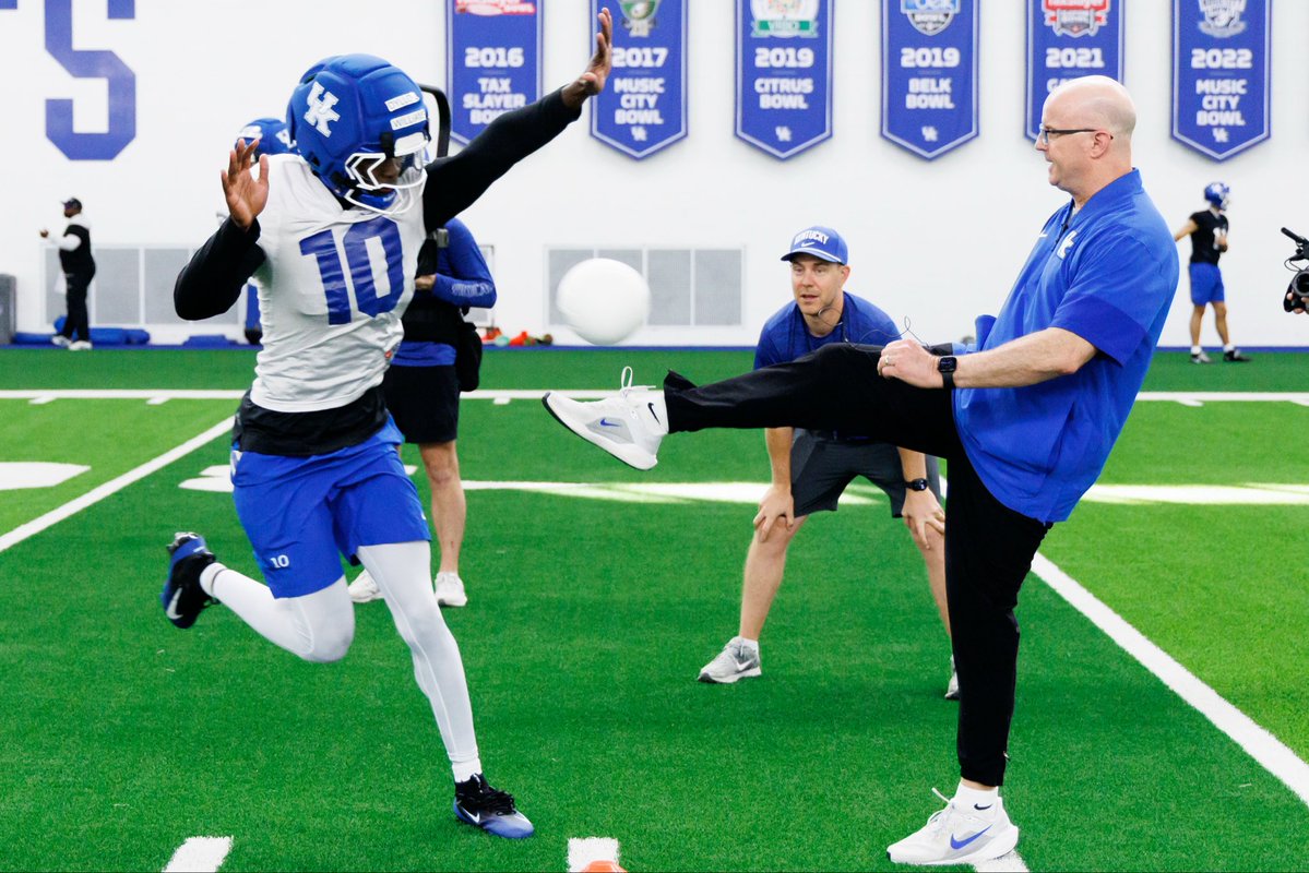 Kentucky Volleyball tweet media