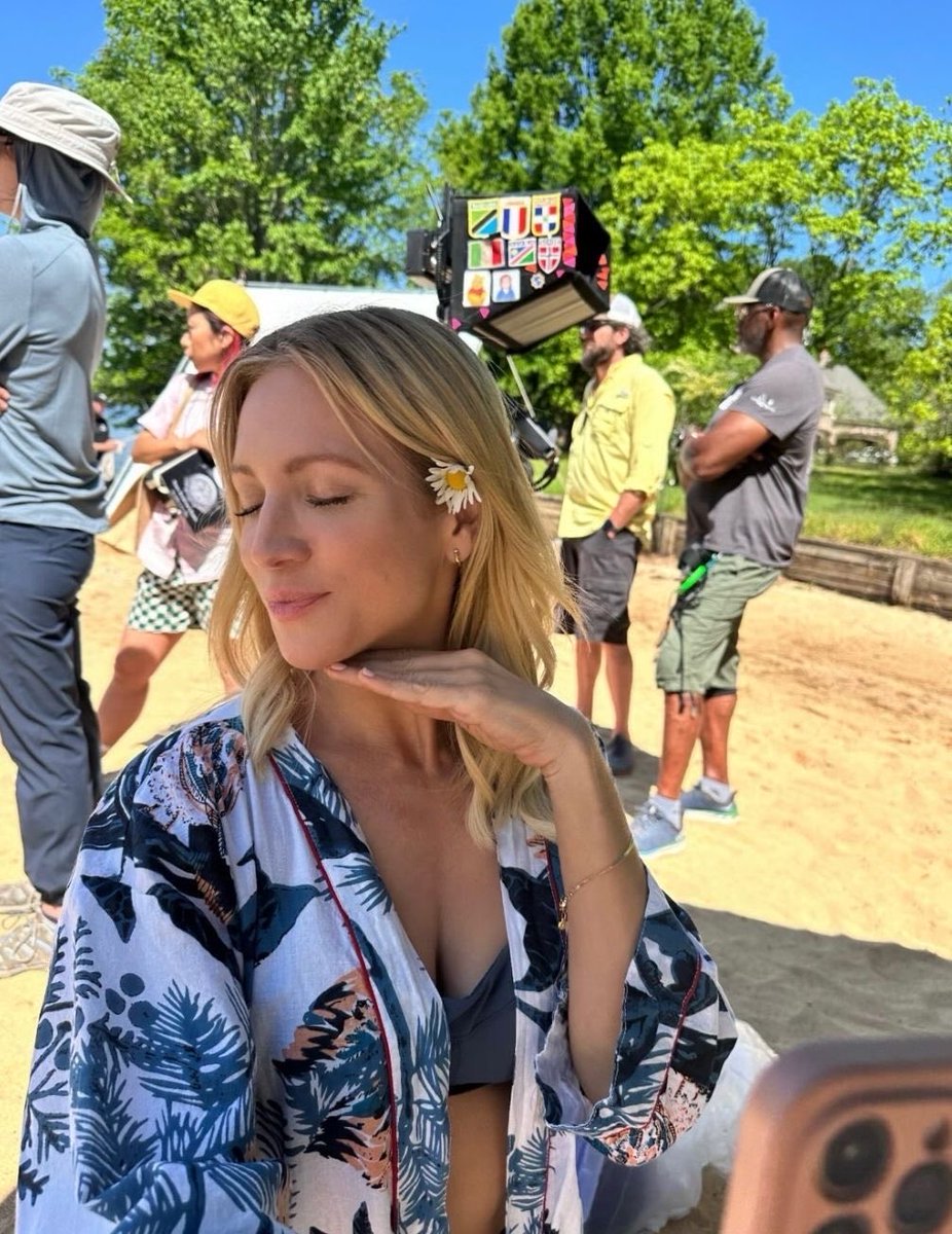 MARI ⸆⸉ 💫 tweet media