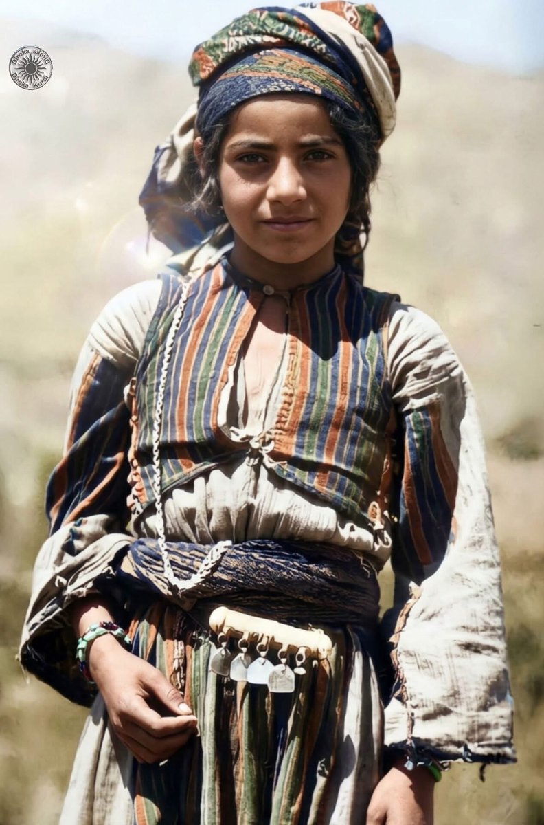 KurdiHelen's tweet photo. A #Kurdish #Jewish girl
1920. https://t.co/4InTAgxzMM