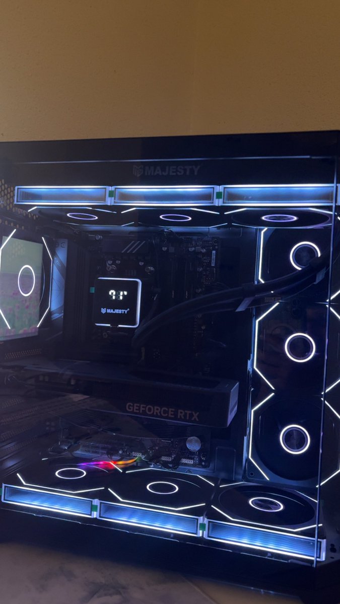 Thamer 🫅🏼 tweet media