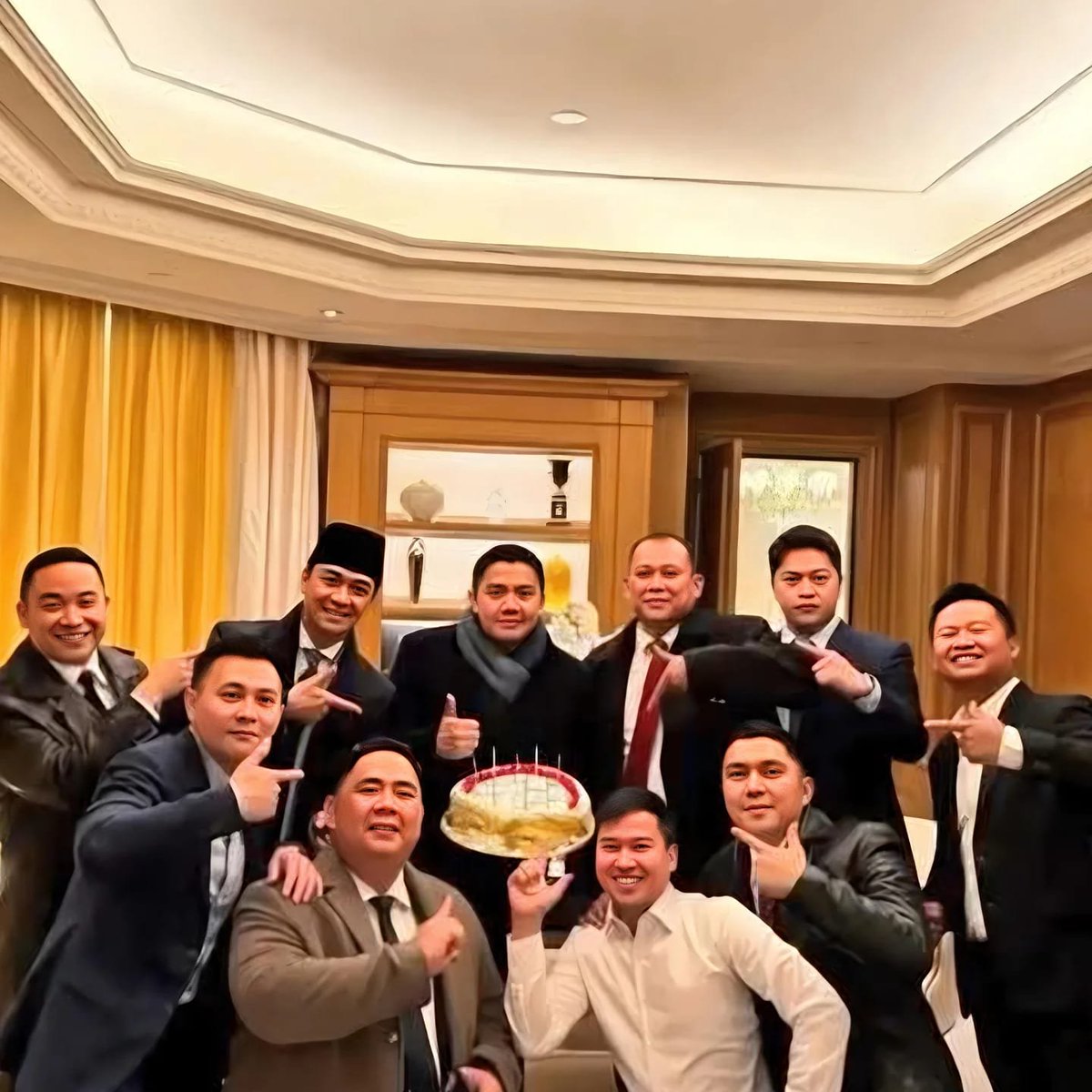 ꦩꦸꦂꦠꦝ tweet media