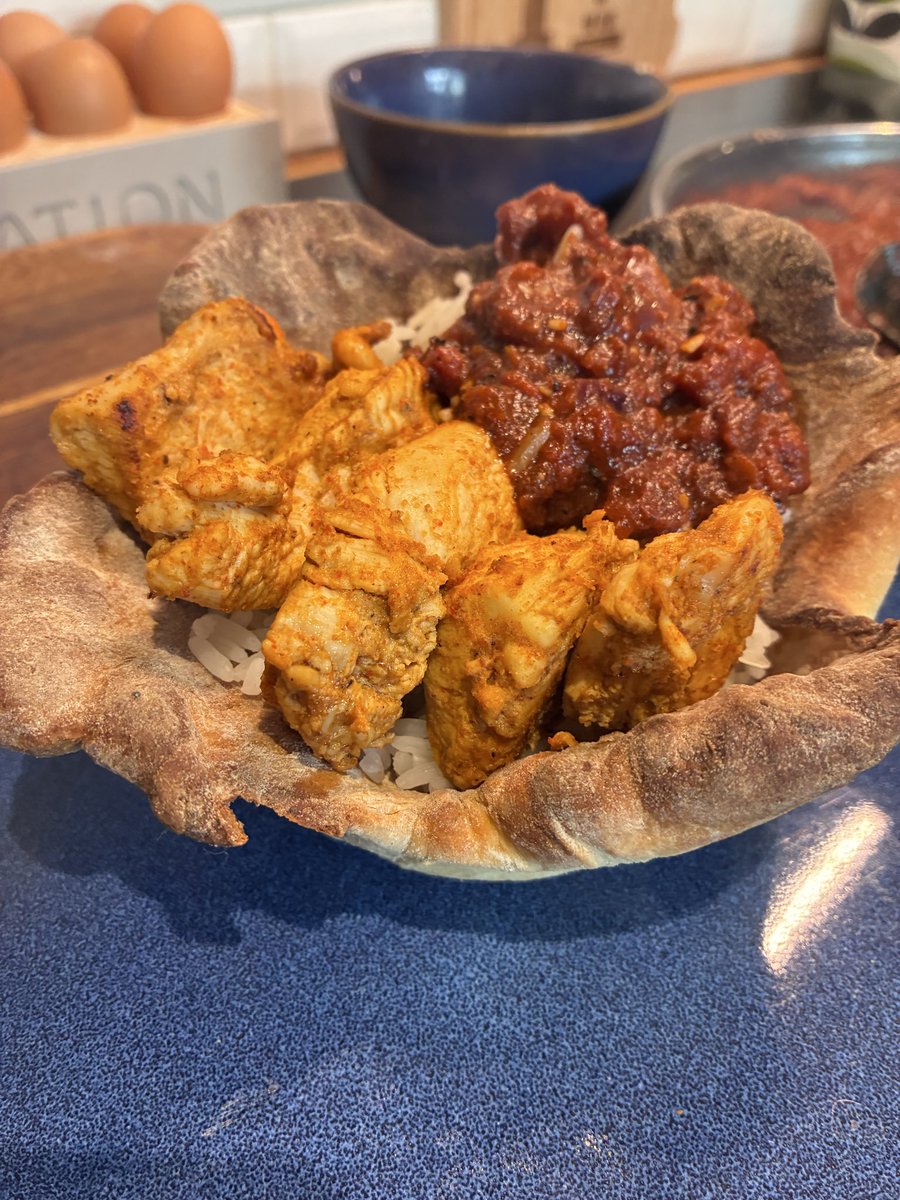 theback71's tweet photo. Chicken Tikka Balti Bowls - home made! Pretty pleased with them! https://t.co/ROfsiK4IP1