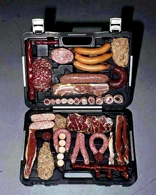 wineworldnews's tweet image. Today it is warm enough to grill for the first time 🤗😉👍 #grill #food #grillfood #yum