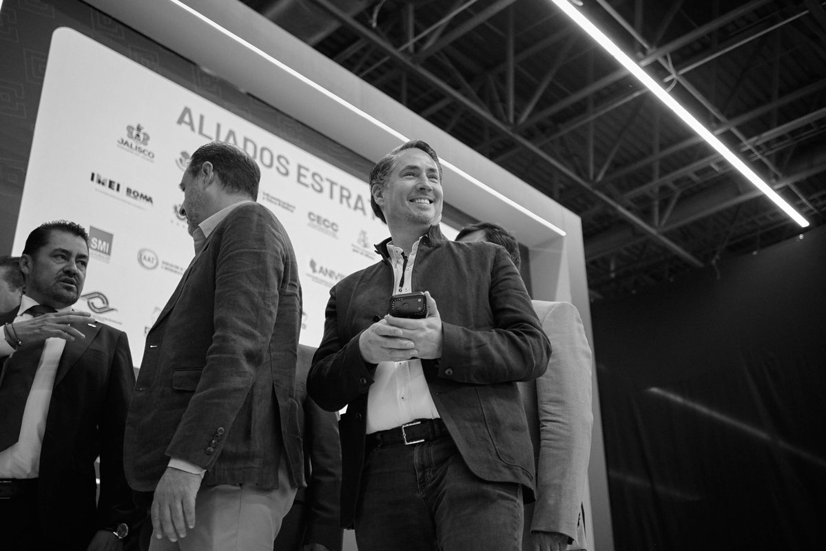 Francisco Ontiveros tweet media