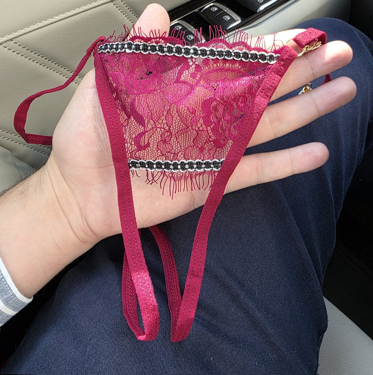 مبادل يمني حر tweet media