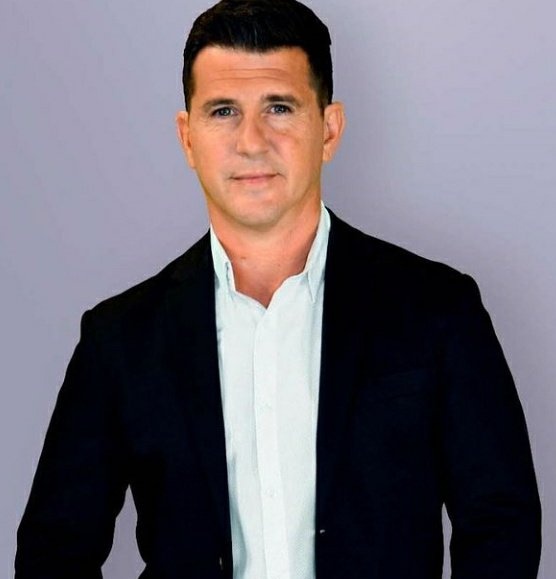 Medio River tweet media