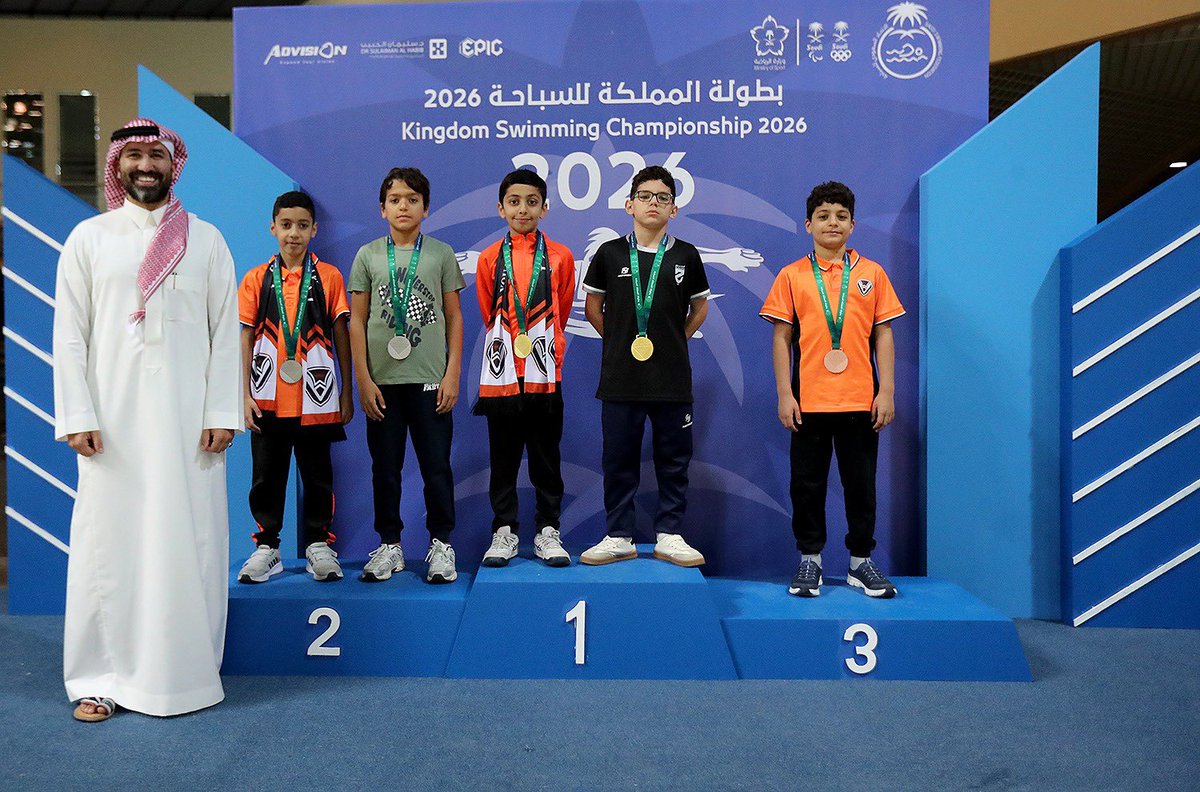 Saudi_Swimming's tweet photo. تتويــــــ🏊‍♂️ـــــــــج  

📸 | لقطات من تتويج الفائزين في ختام منافسات اليوم الأول لبطولة المملكة للسباحة للبراعم والناشئين 🤩🥇🥈🥉

الــرياض 📍 https://t.co/Ep8Tba6WVx