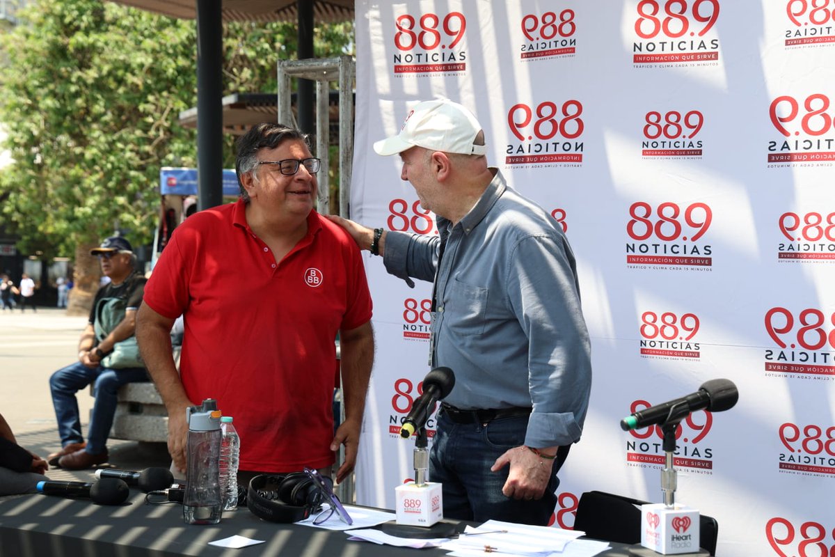 889Noticias's tweet image. Te invitamos a que acudas a la Glorieta de Insurgentes, donde estamos transmitiendo el programa de @inakimanero.

No te pierdas la oportunidad de vivir la experiencia de la radio y convivir con @inakimanero.

Escucha bit.ly/889NoticiasFM

#DFT