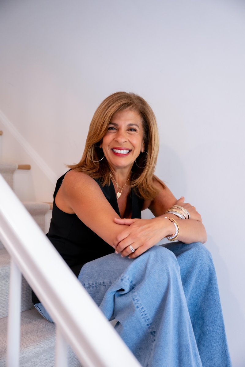 FordhamNYC's tweet image. We are proud to announce that our 181st Commencement Speaker is @HodaKotb!

The celebrated broadcaster, bestselling author, and CEO will receive an honorary degree on May 16 at the Rose Hill campus.

Read more: now.fordham.edu/university-new…
—
@TODAYshow #Fordham2026 #NYC