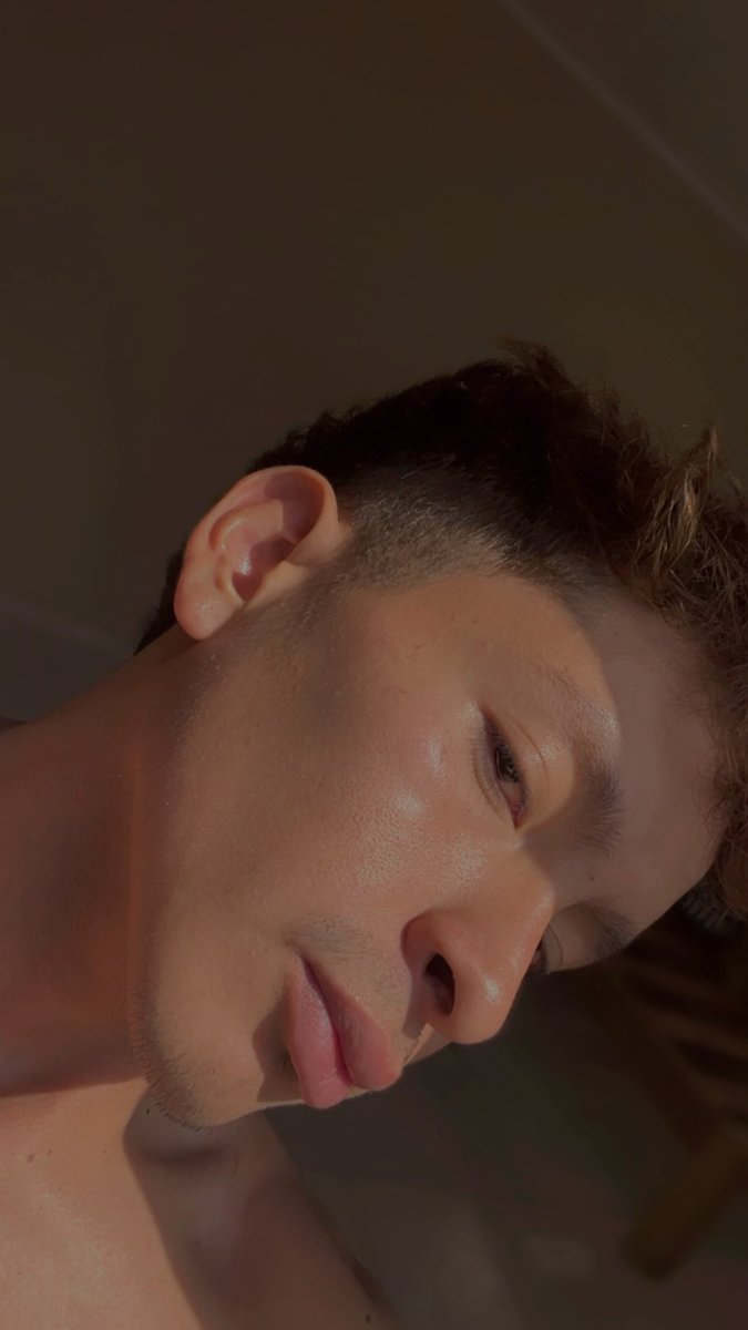 andrewlemien's tweet photo. ☀️Hola holaa, 👀 viendo que sale #Arequipa #Latinogay #hotboy https://t.co/mAOnZSubgn