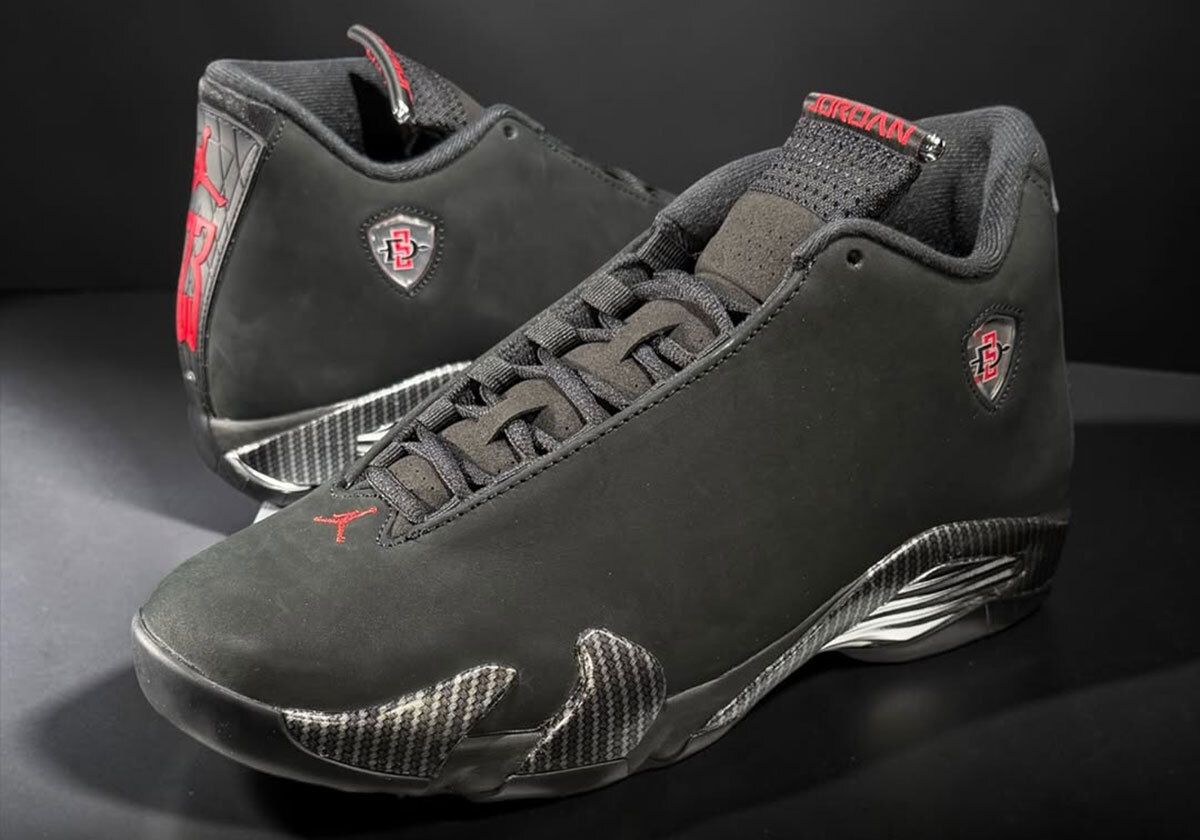 SneakerNews's tweet photo. San Diego State University is the latest school to get an Air Jordan 14 PE 👀

See more pics >> https://t.co/CvT9ryGaXE https://t.co/RexrQuY8vP