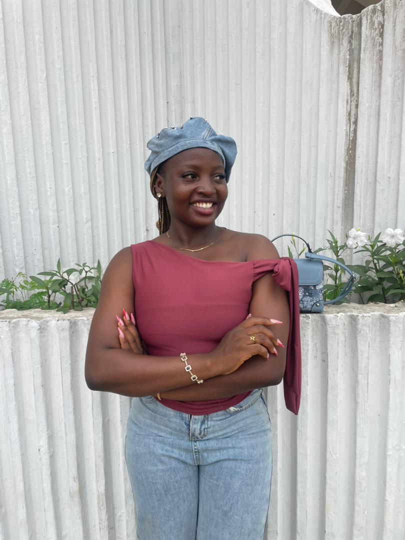 StrictlyAdebisi's tweet image. It's ME, Helloo                            Day 4!!!!                                  #FUNAABFYB26    #fyb