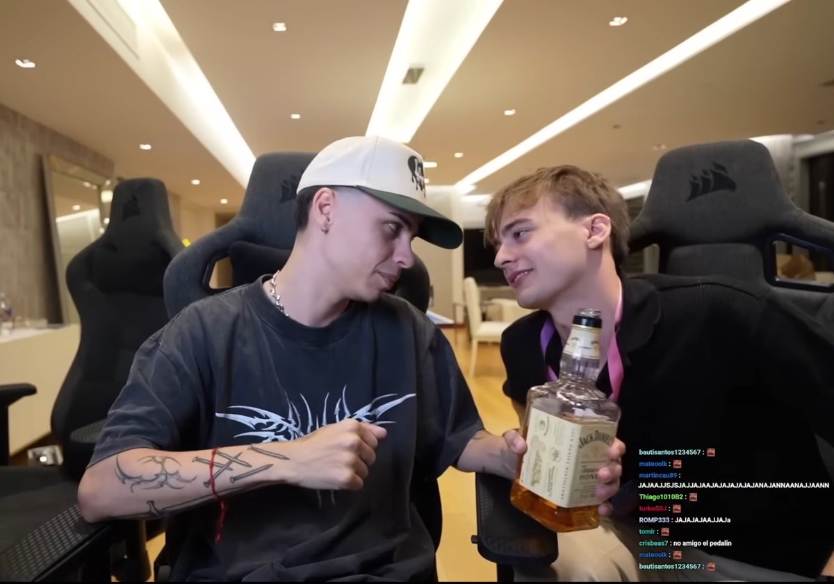 presi ⟢ tweet media