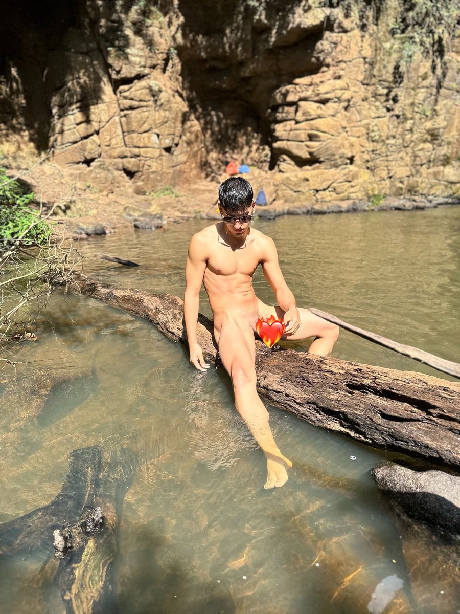 onlyjuniorr's tweet photo. Uncensored and more videos on the river on my https://t.co/VK21CZsHau https://t.co/hvukNTQZcX