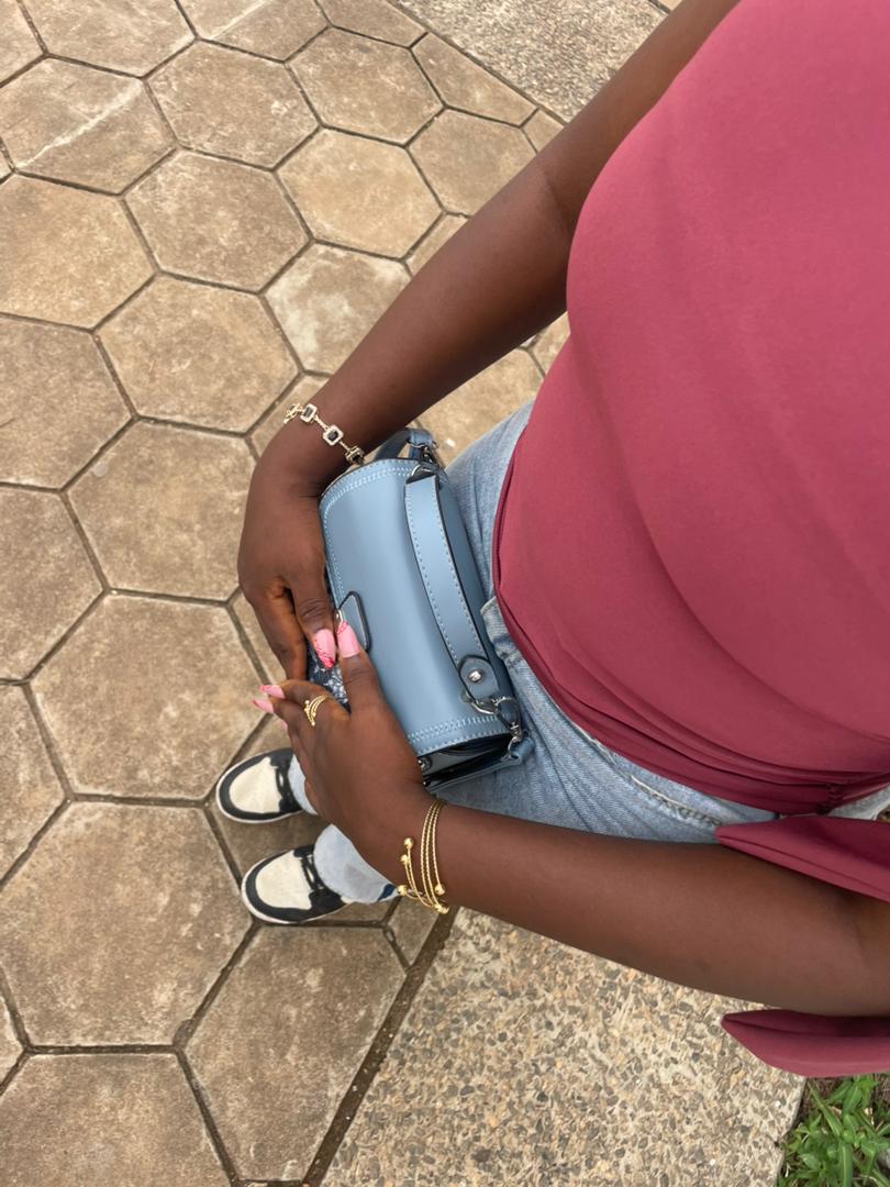 StrictlyAdebisi's tweet image. It's ME, Helloo                            Day 4!!!!                                  #FUNAABFYB26    #fyb