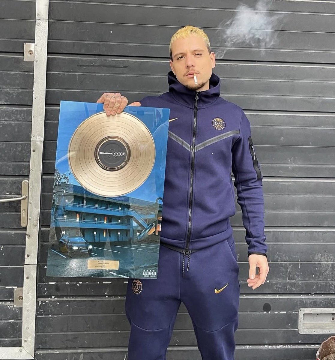 RapFrActus's tweet photo. 🚨PLK fêtait ses 29 ans hier 🎉 

▫️+1,8 Millions d’albums vendus
▫️86 singles d’or 📀
▫️64 singles platine 💿
▫️22 singles platine 💎

Très belle carrière 👏 https://t.co/GdKxx85H38