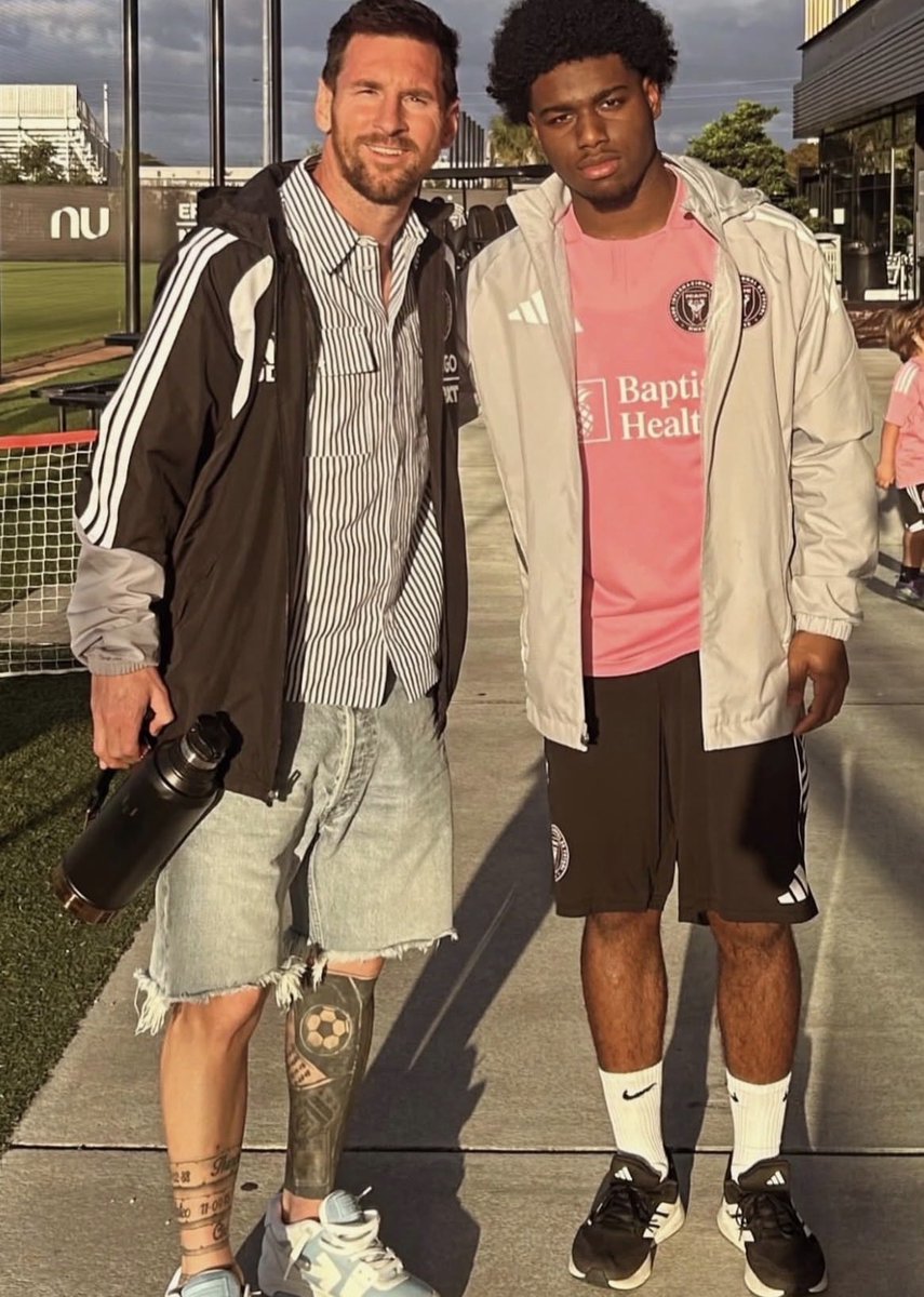 Messi World tweet media