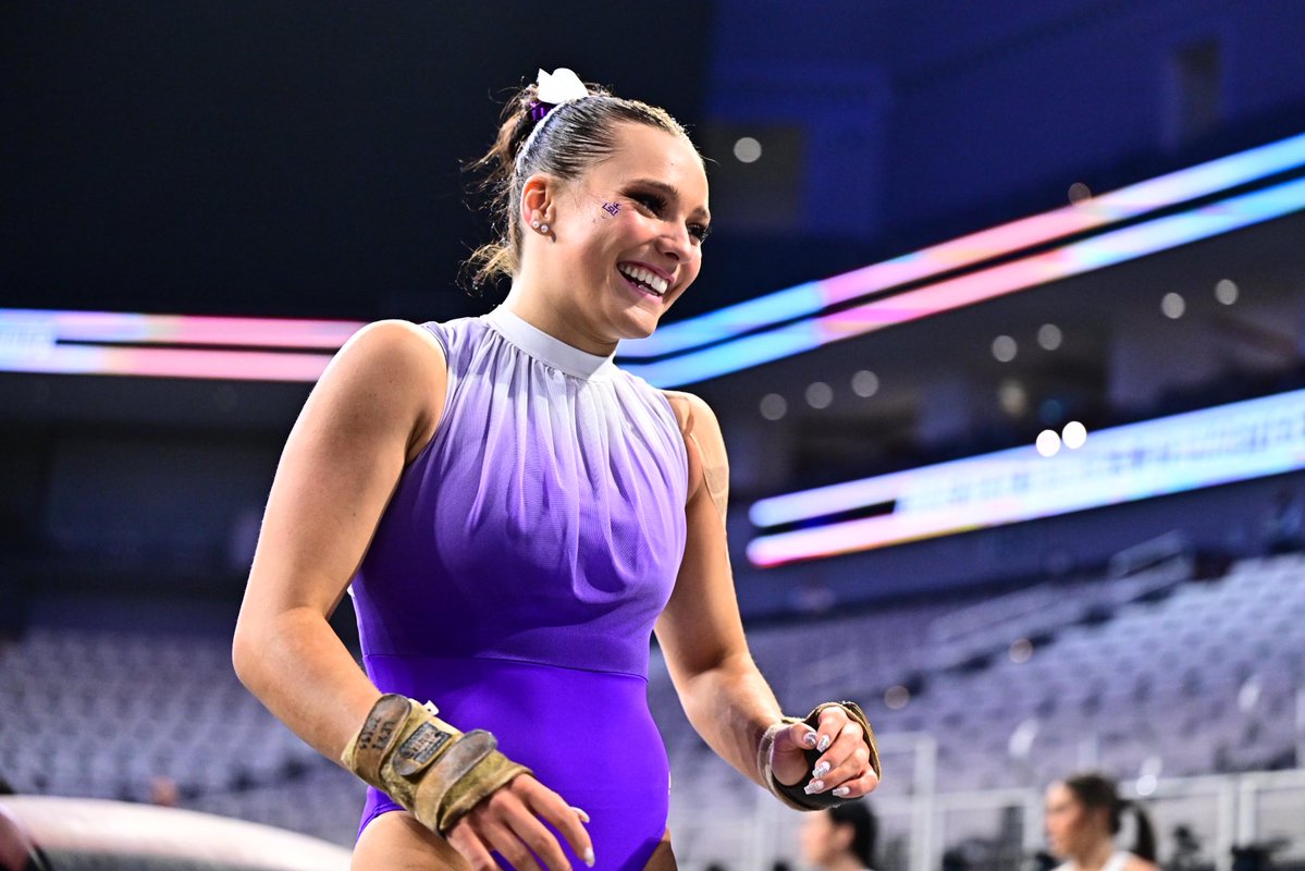 LSU Gymnastics tweet media