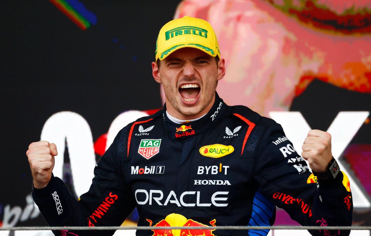 MaxArgento33's tweet photo. 🚨 | MAX VERSTAPPEN ACABA DE CONFIRMAR QUE NO SE VA A RETIRAR.

🗣️ MAX: "Si me retiro dentro de unos años, quiero que siga siendo un deporte decente".

Cómo siempre lo dije y ustedes haciéndose películas de que este es su último año. https://t.co/HHhJ9Kqpb3