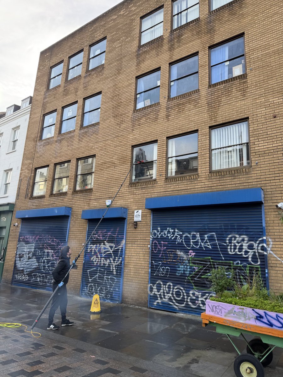 Efficient Cleaning Services tweet media