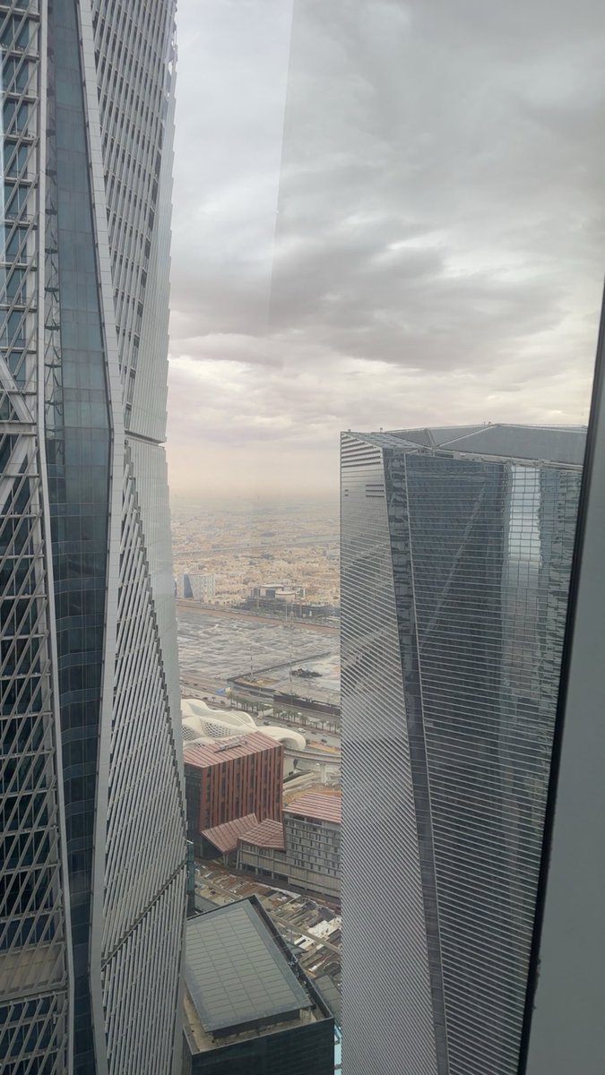 2202RE's tweet photo. خميس خميس خميس https://t.co/c59Mp4A3tJ