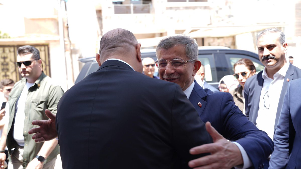 Ahmet Davutoğlu tweet media