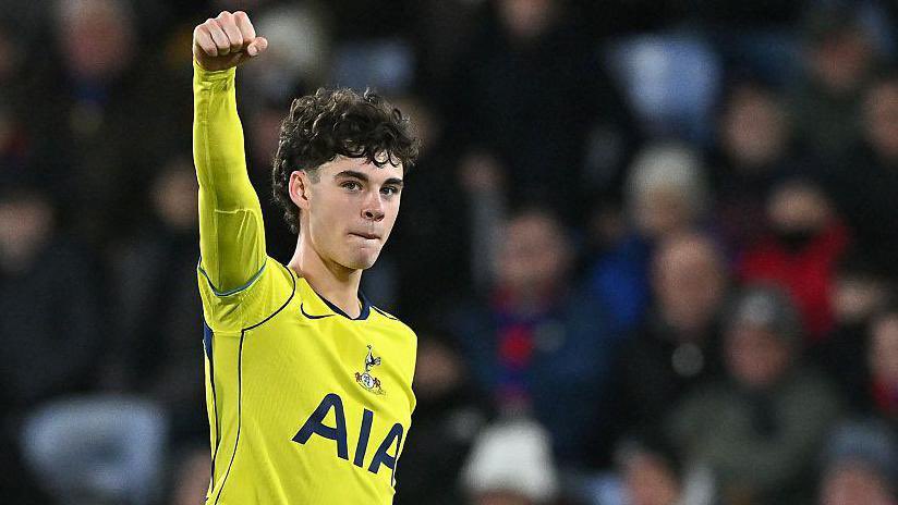 SpursDaily_'s tweet image. 🚨RUMOUR 
#Tottenham midfielder Archie #Gray is reportedly considered ‘untouchable’ by everyone at #Spurs and is expected to be lured into staying should #Spurs be relegated. 

It is understood that #Gray has no reasons to leave the club, reportedly is happy at #Tottenham and