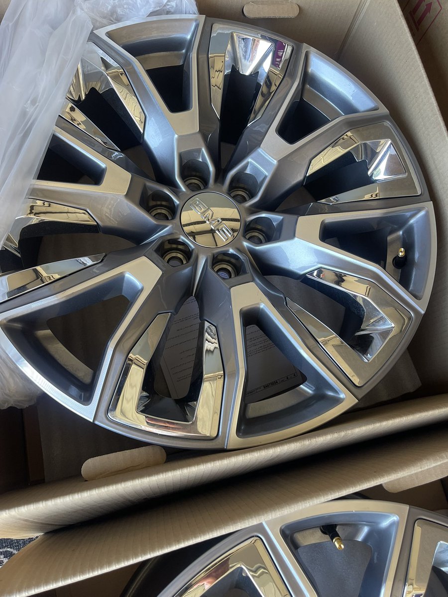 Larry Welnowski Jr. tweet media