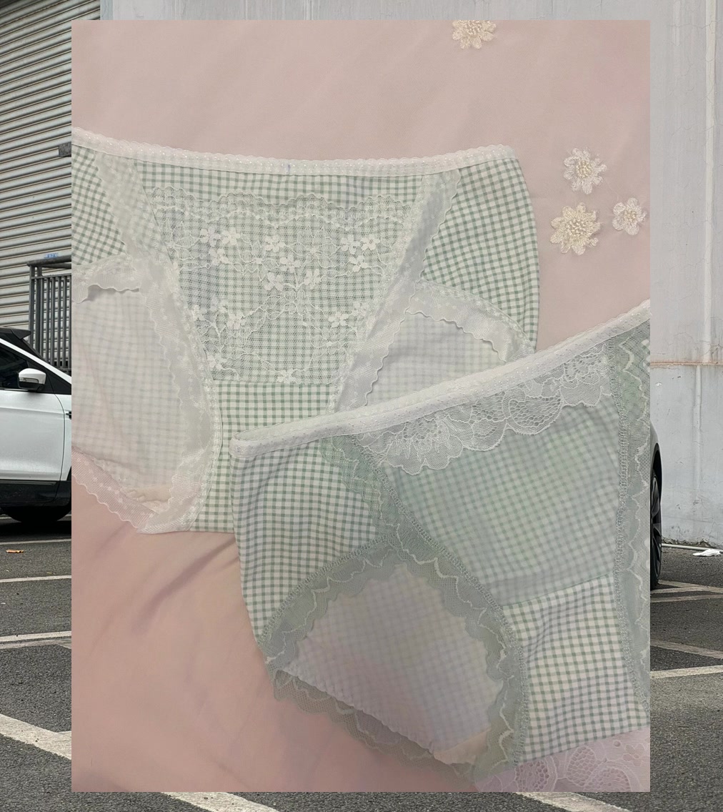 Rebecca Castro tweet media