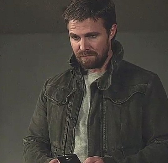 marabrazil2's tweet image. Oliver
#StephenAmell 
#Arrow 8x4
.....