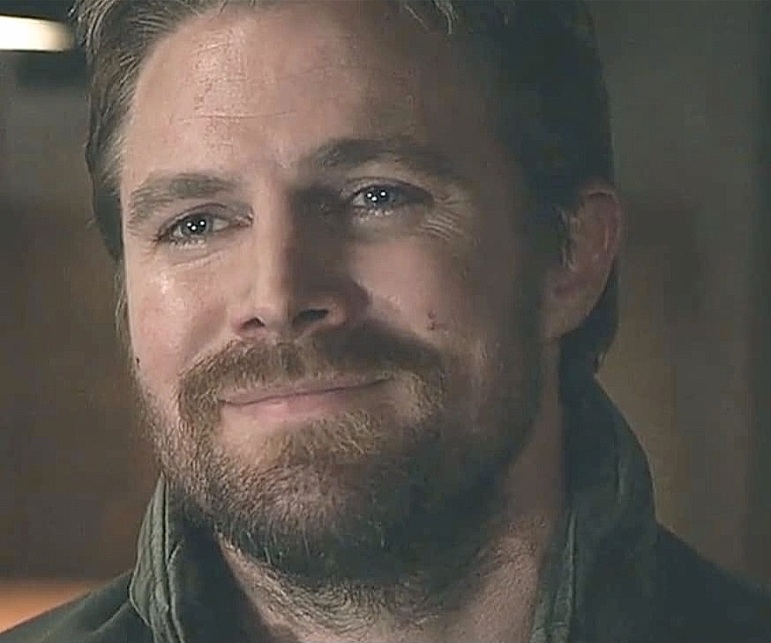 marabrazil2's tweet image. Oliver
#StephenAmell 
#Arrow 8x4
.....