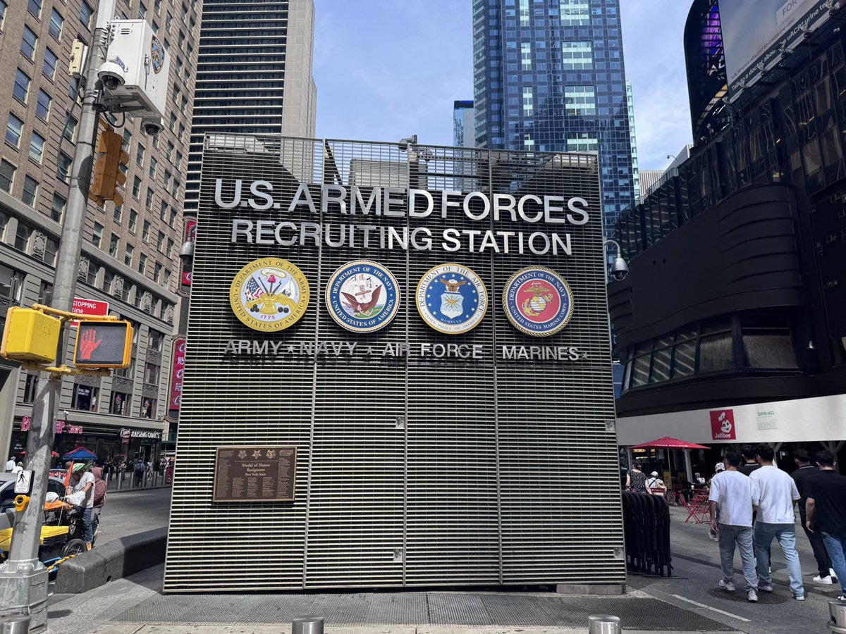 Mark Read tweet media