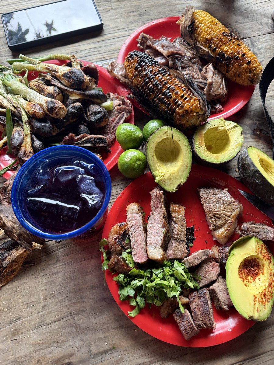 TallandRaw tweet media