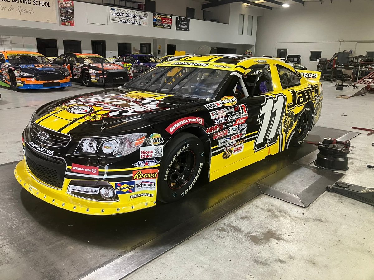 @ARCA_Racing @Alex_Clubb_3 @YBG1075 @TheOnePizzaMan @PeerlessPumpQRC ...