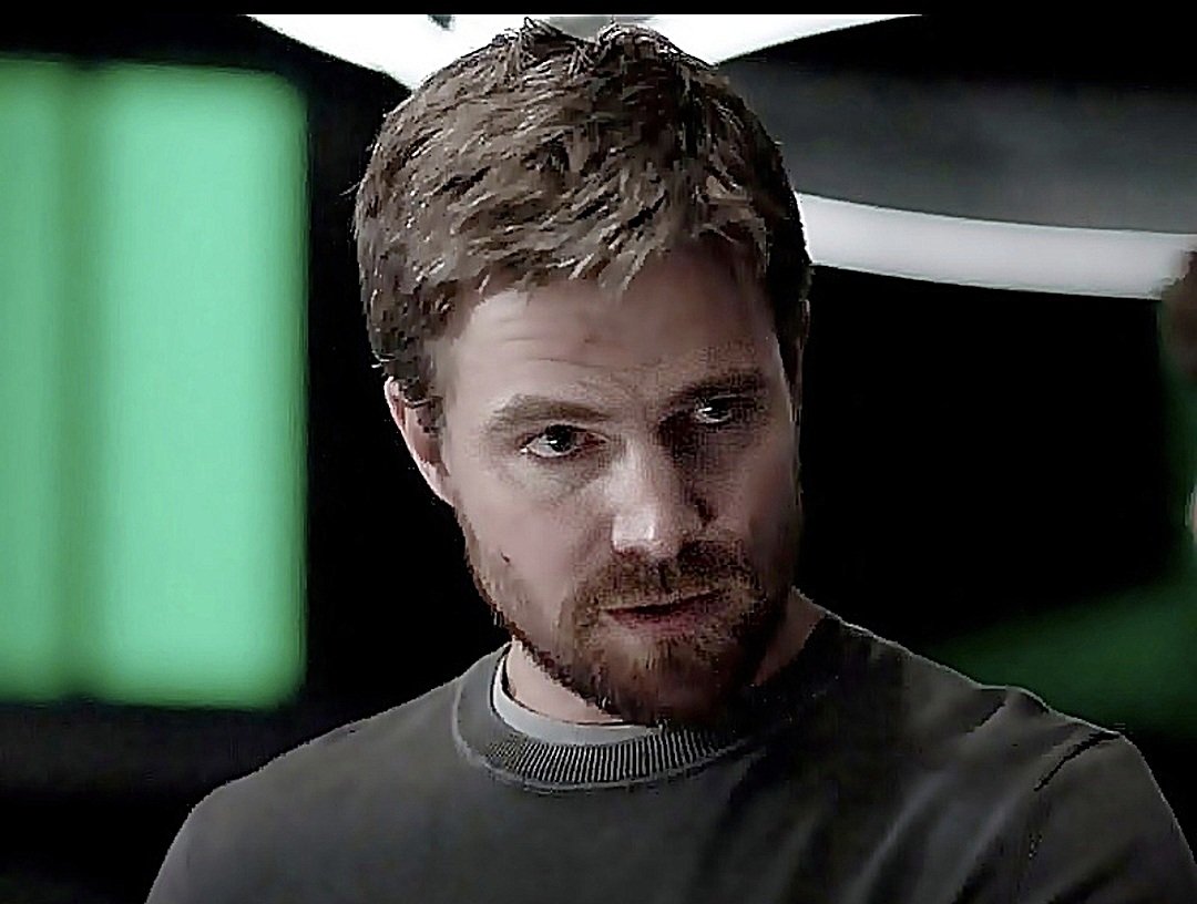 marabrazil2's tweet image. Oliver
#StephenAmell 
#Arrow 8x4
.....