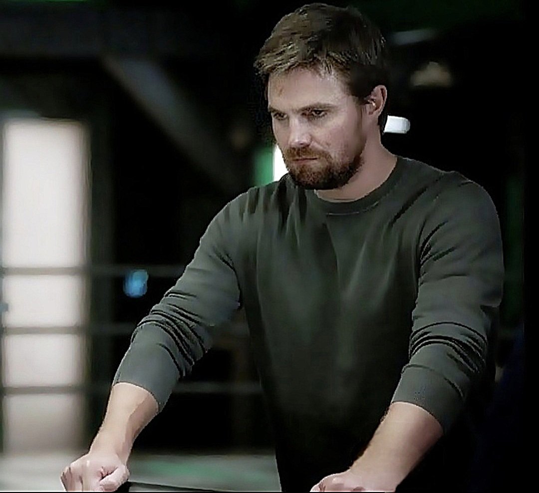 marabrazil2's tweet image. Oliver
#StephenAmell 
#Arrow 8x4
.....