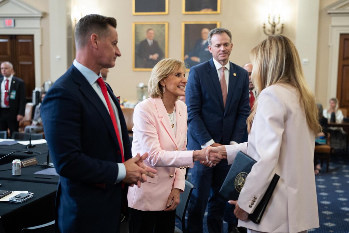 Office of the First Lady tweet media