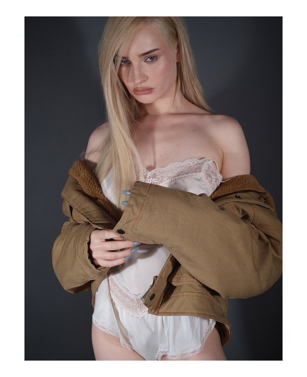 kim petras updates tweet media