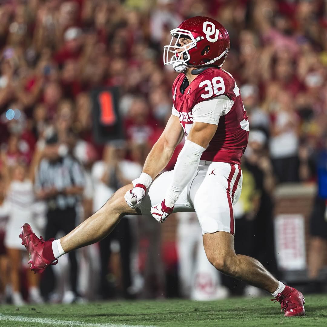 The Main Line tweet media