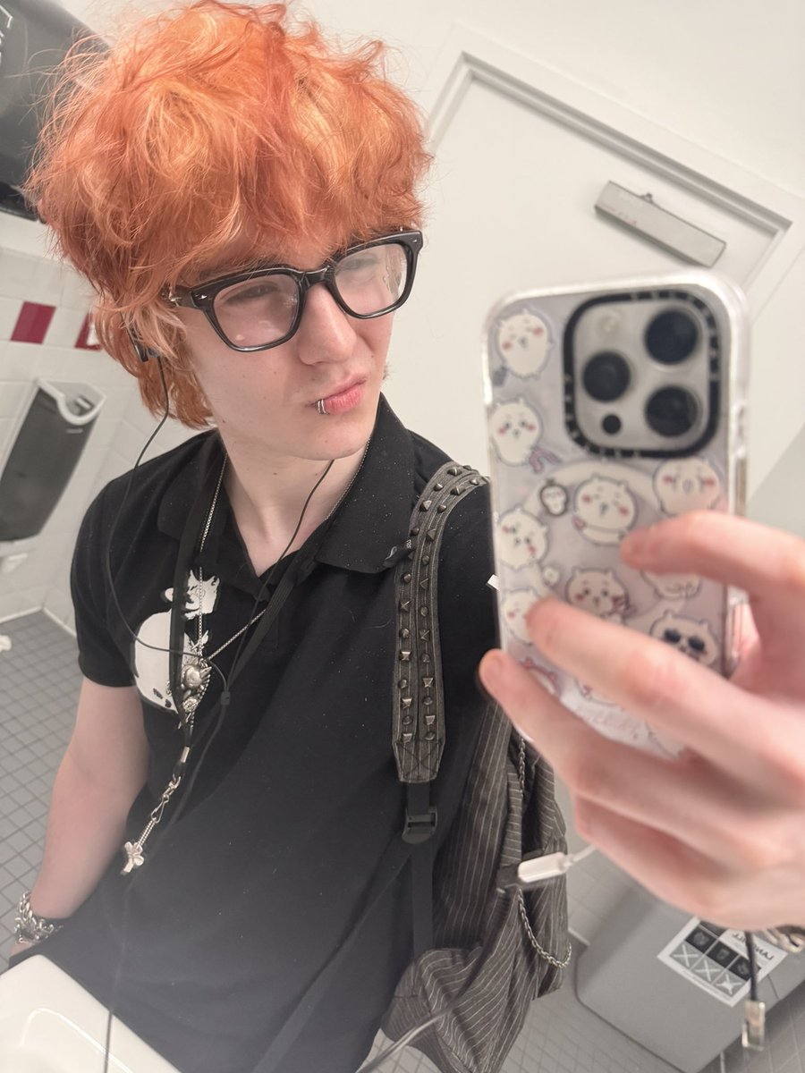 hereward tweet media