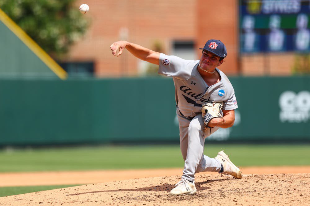 RorymGarvin's tweet image. Tonight’s starters:

#Auburn - Andreas Alvarez

6-1 
1.24 ERA

#Florida - Aidan King

5-2
1.74 ERA