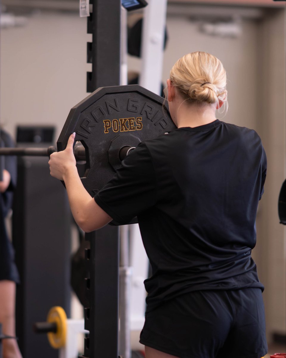 Wyoming Cowgirl Soccer tweet media